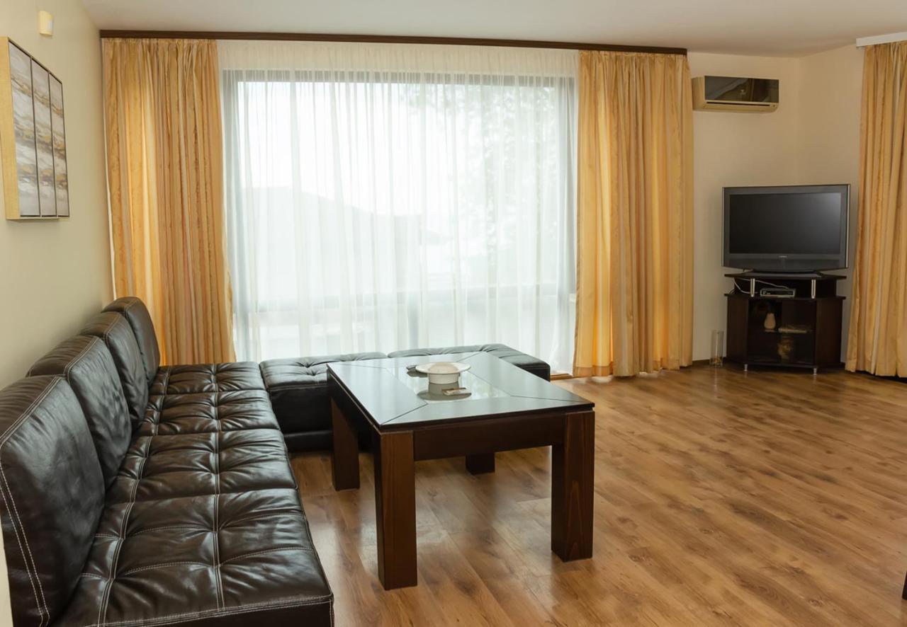 Cozy 1Bd Apartment With A Spacious Terrace By Flat Mаnager Balcic Exterior foto